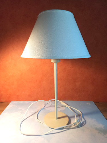 Weiss massive tischlampe - weiss, "massive"-tischlampe/